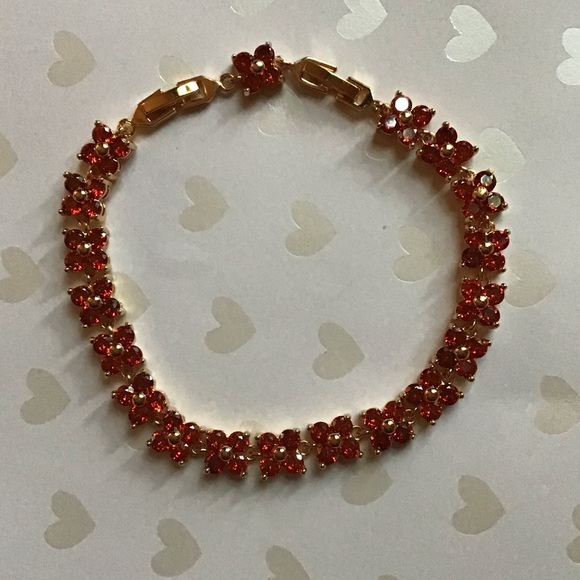 18k Gold Garnet Tennis Bracelet - Picture 4 of 6